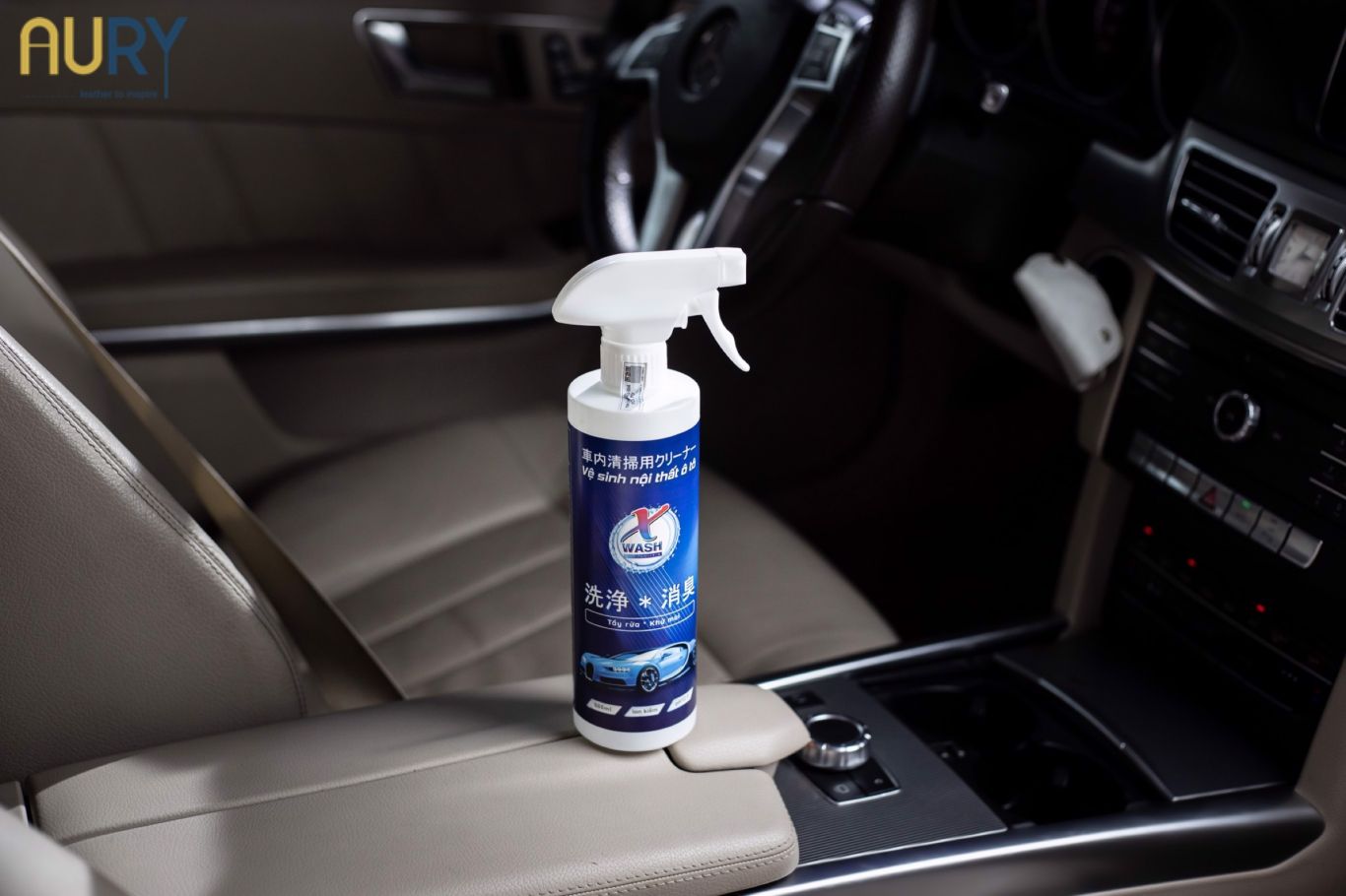 bộ dụng cụ vệ sinh nội thất ô tô