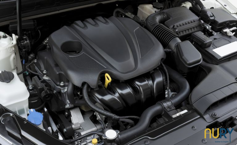 Cách làm sạch khoang máy ô tô